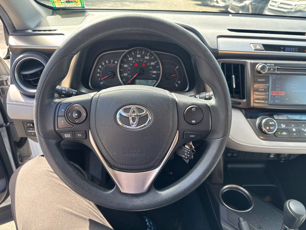 Thumbnail: 2013 Toyota RAV4 - 2