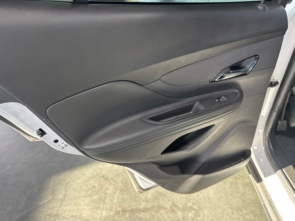 Thumbnail: 2019 Buick Encore - 20