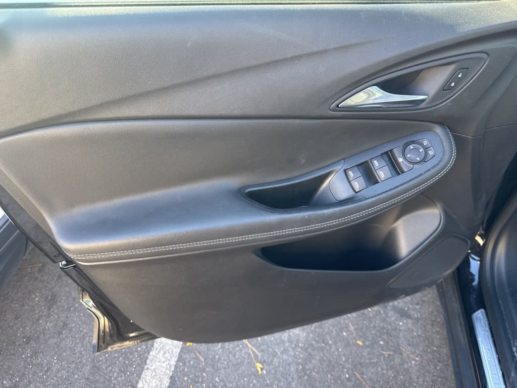 Thumbnail: 2021 Buick Encore GX - 17