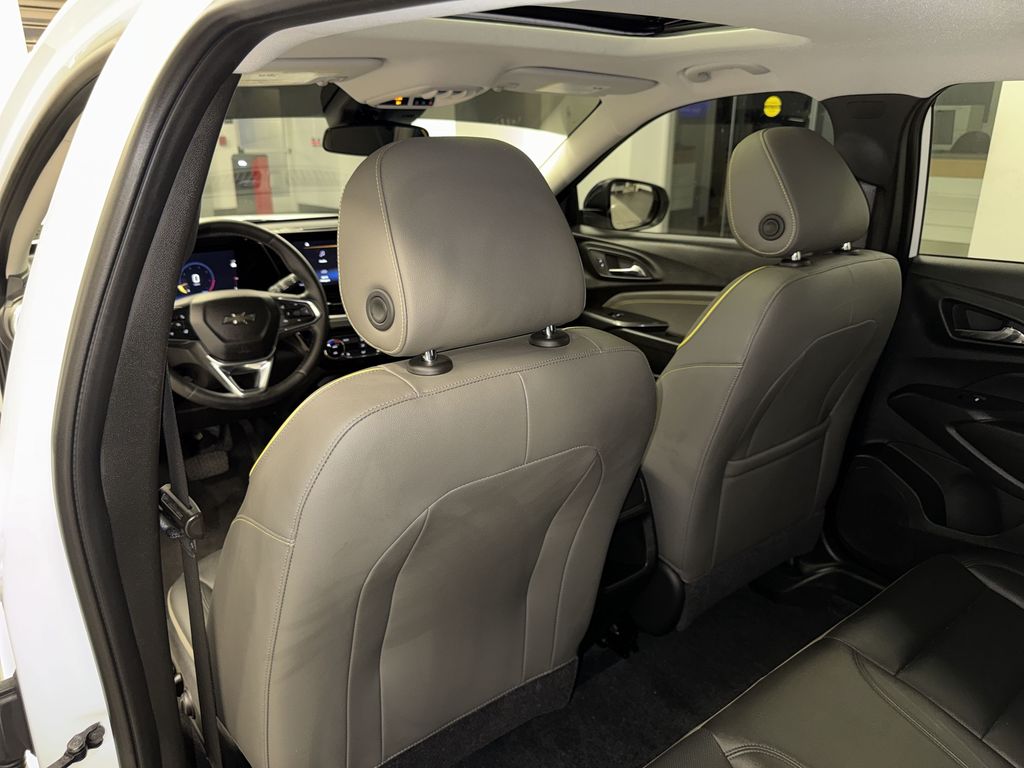 Thumbnail: 2024 Chevrolet Trax - 29