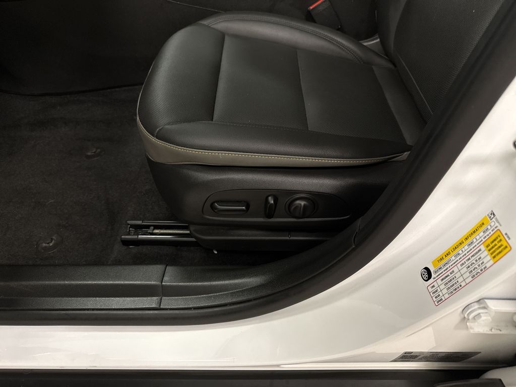 Thumbnail: 2024 Chevrolet Trax - 25