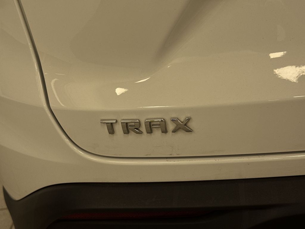 Thumbnail: 2024 Chevrolet Trax - 6