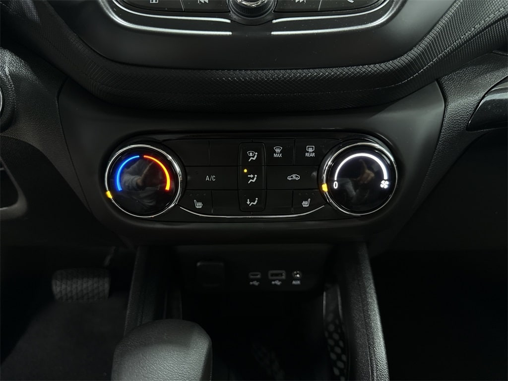 Thumbnail: 2023 Chevrolet TrailBlazer - 25