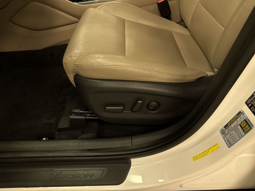 Thumbnail: 2017 Hyundai Tucson - 27