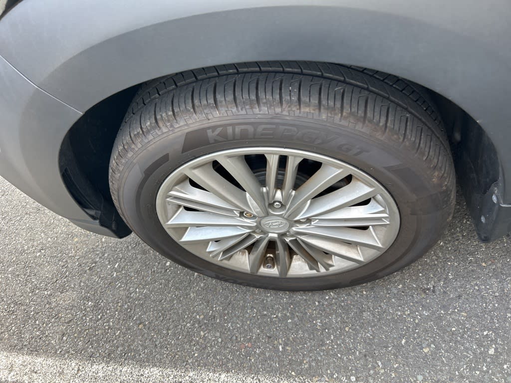 Thumbnail: 2019 Hyundai Kona - 18