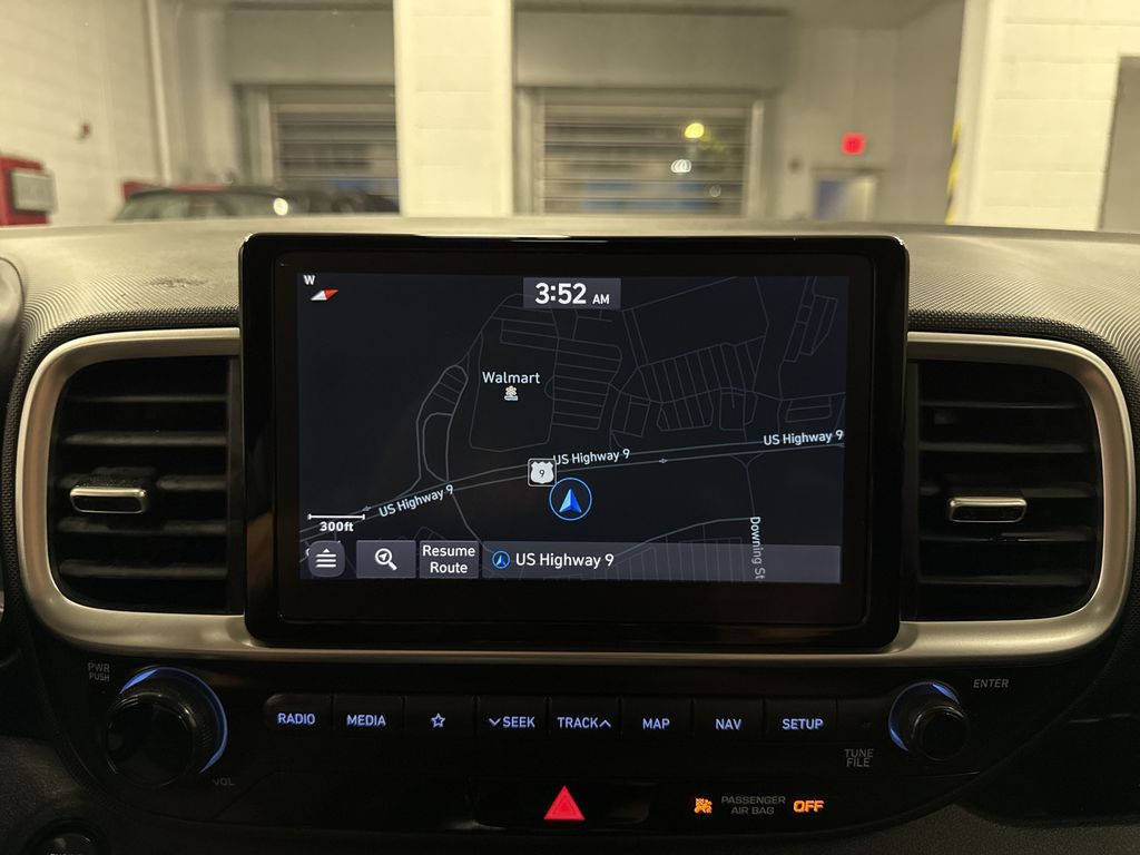 Thumbnail: 2021 Hyundai Venue - 12