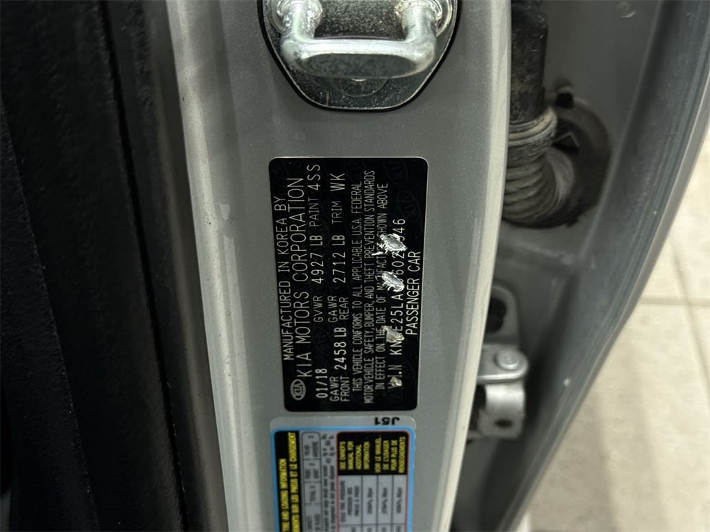 Thumbnail: 2018 Kia Stinger - 17