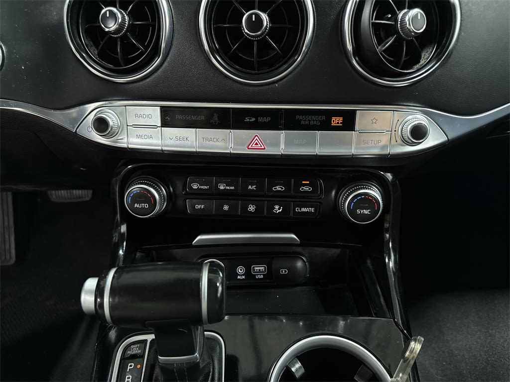 Thumbnail: 2018 Kia Stinger - 23