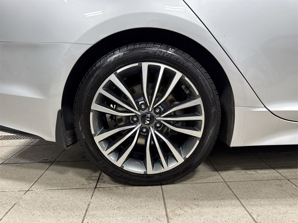 Thumbnail: 2018 Kia Stinger - 7