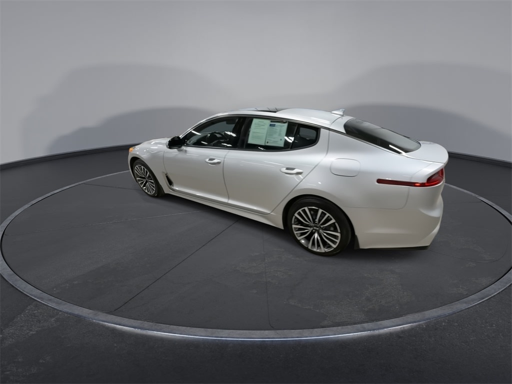 Thumbnail: 2018 Kia Stinger - 19