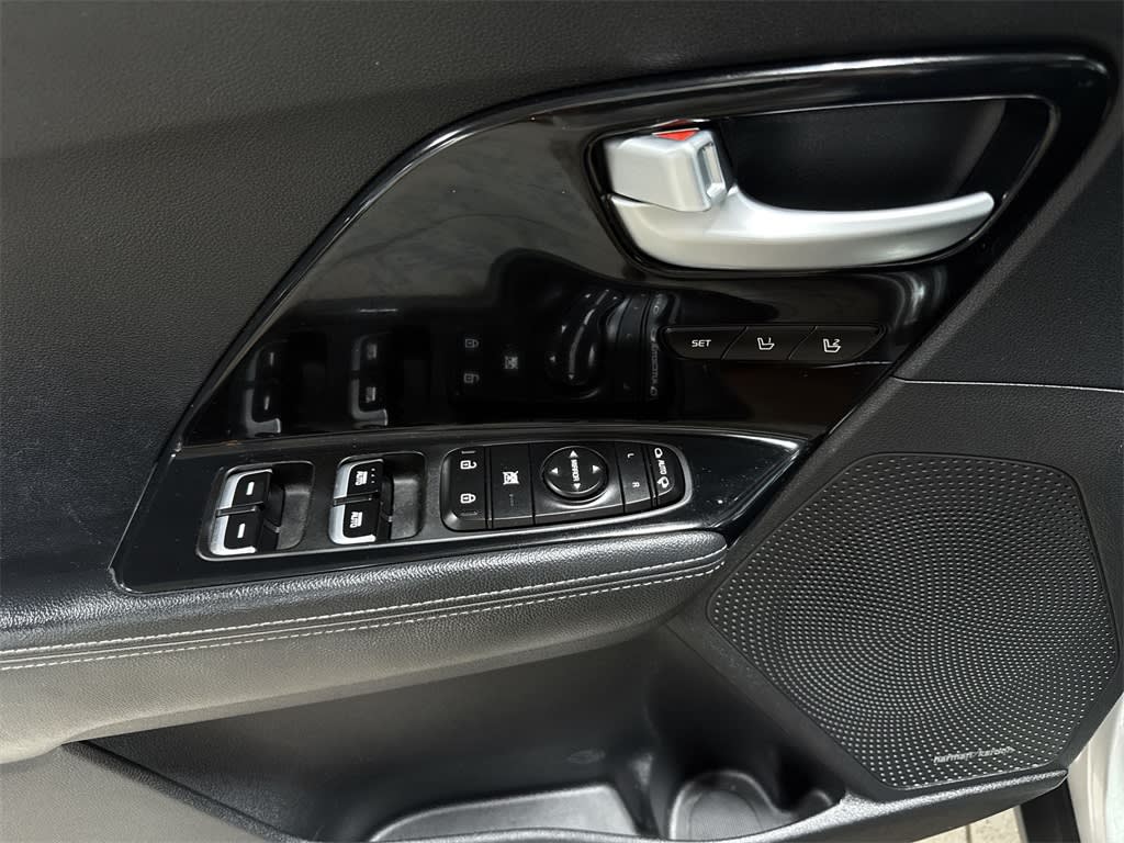 Thumbnail: 2018 Kia Niro - 26