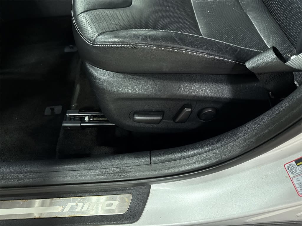 Thumbnail: 2018 Kia Niro - 27