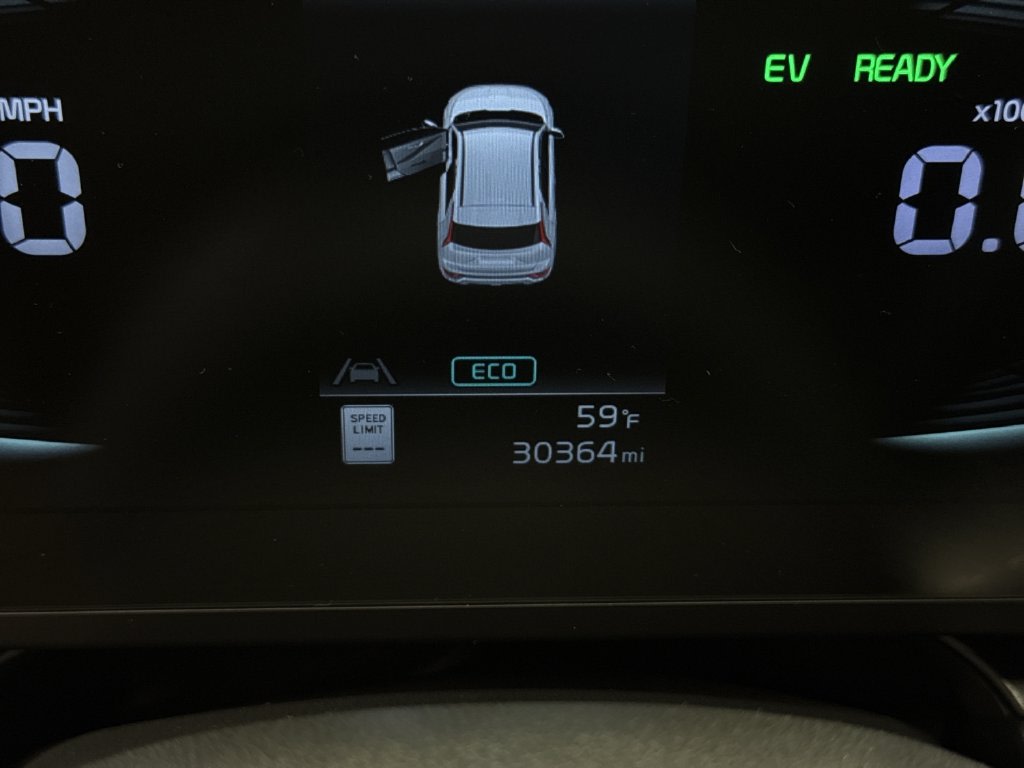 Thumbnail: 2023 Kia Niro - 15