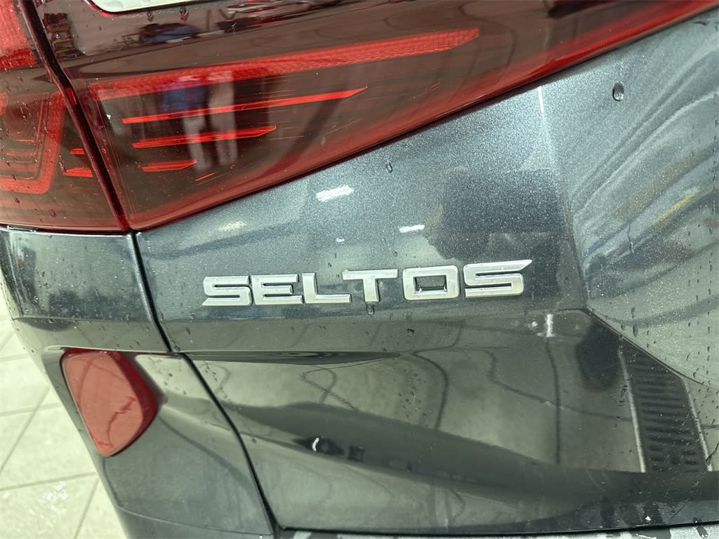 Thumbnail: 2022 Kia Seltos - 6