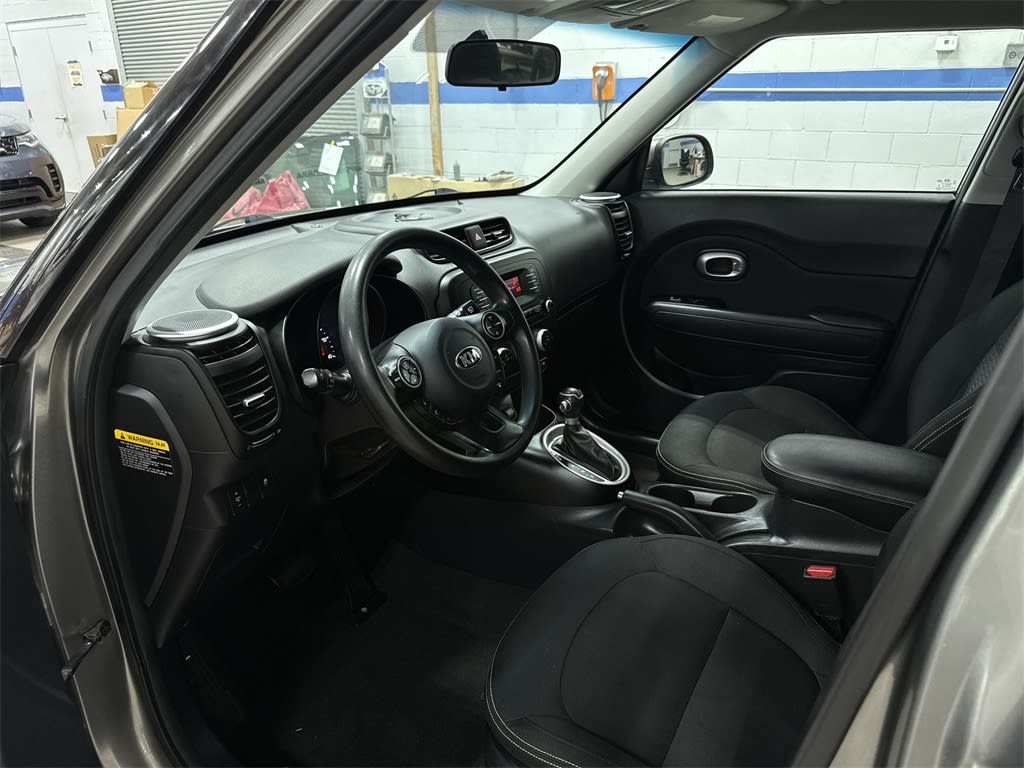 Thumbnail: 2015 Kia Soul - 9