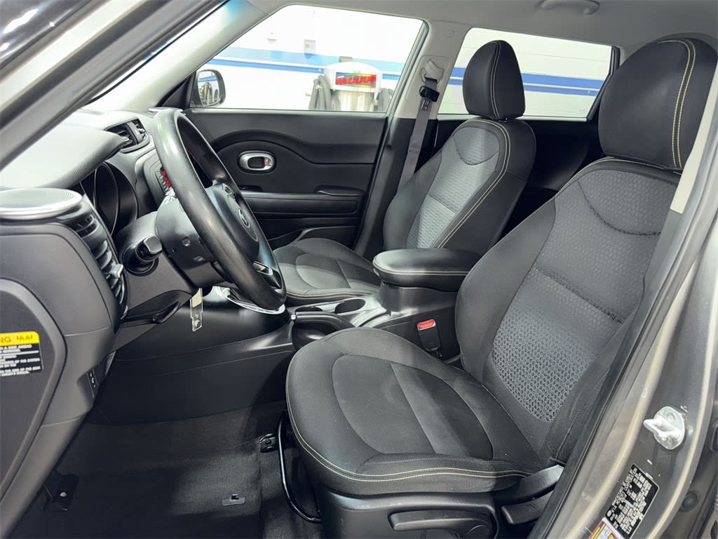 Thumbnail: 2015 Kia Soul - 10