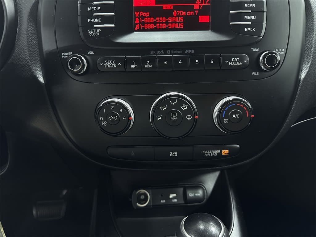 Thumbnail: 2015 Kia Soul - 24