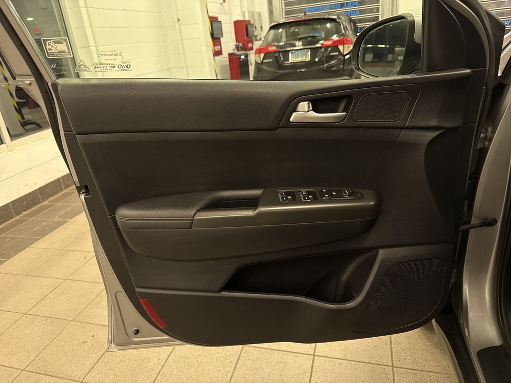 Thumbnail: 2019 Kia Sportage - 29