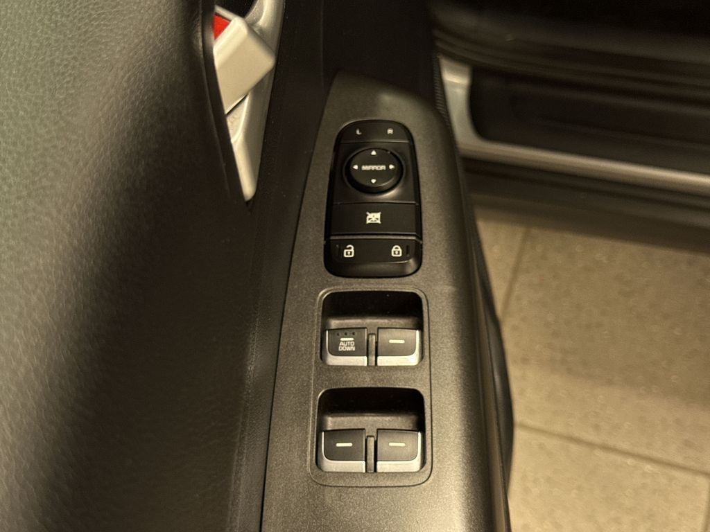 Thumbnail: 2019 Kia Sportage - 25