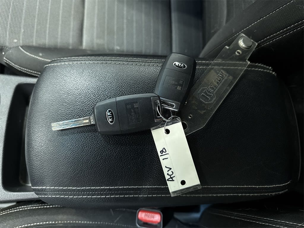 Thumbnail: 2018 Kia Sportage - 16