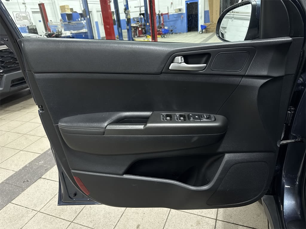 Thumbnail: 2018 Kia Sportage - 30