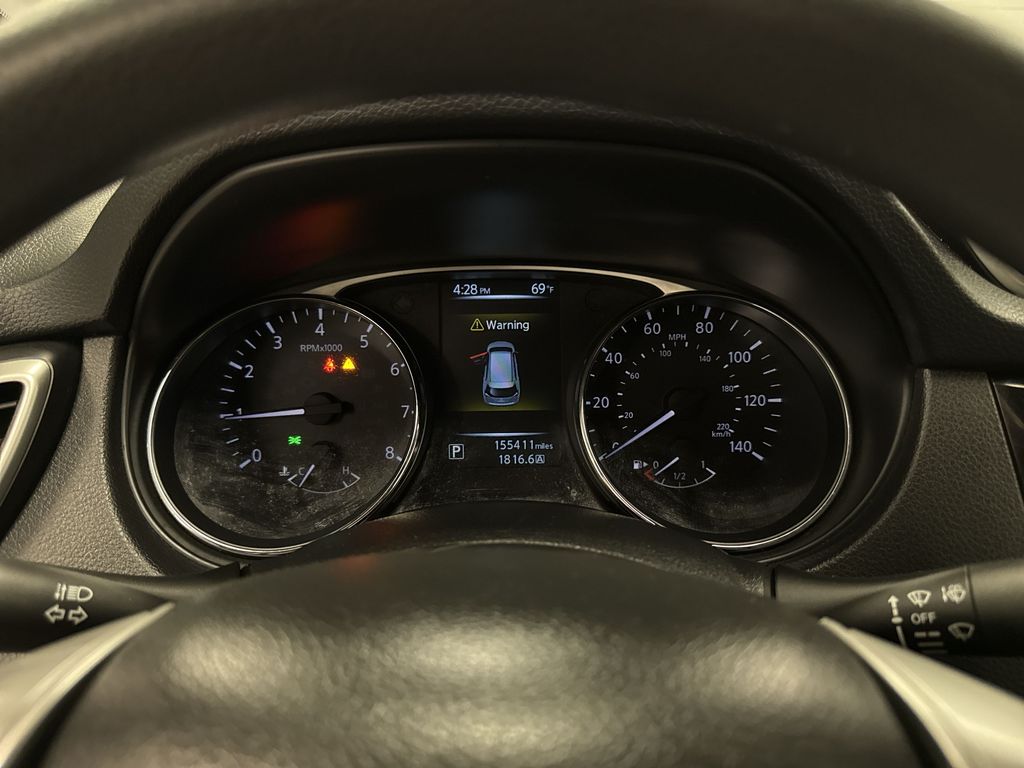 Thumbnail: 2015 Nissan Rogue - 30