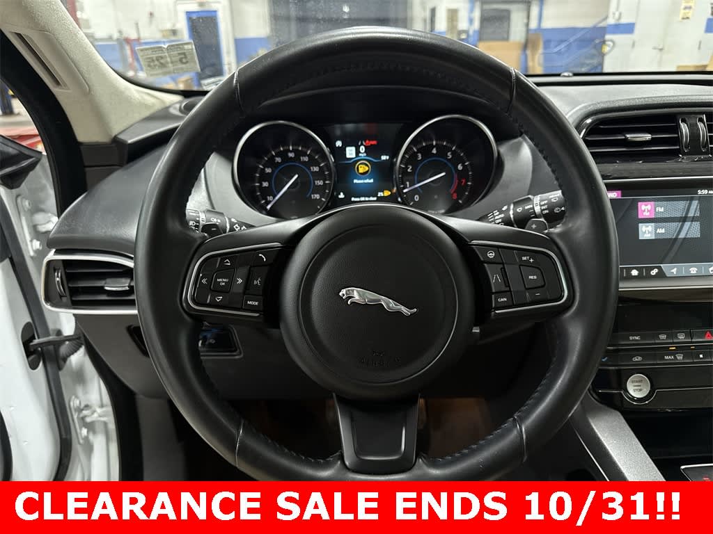 Thumbnail: 2020 Jaguar F-Pace - 2