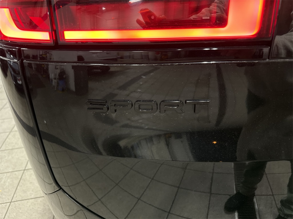 Thumbnail: 2023 Land Rover Range Rover Sport - 28