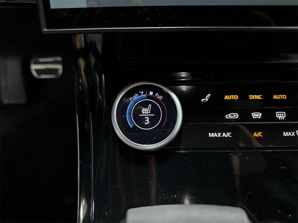 Thumbnail: 2023 Land Rover Range Rover Sport - 35