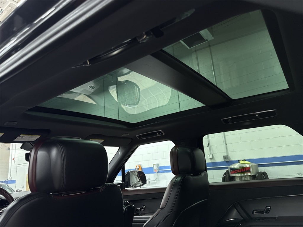 Thumbnail: 2023 Land Rover Range Rover Sport - 25