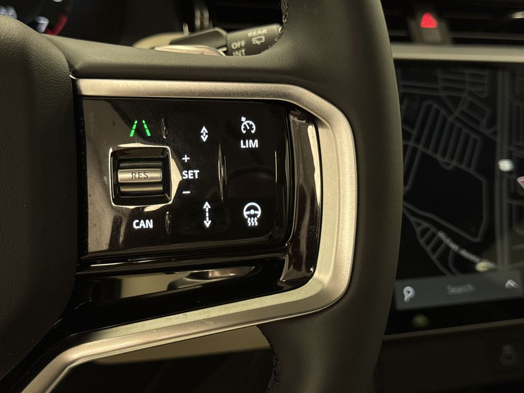 Thumbnail: 2025 Land Rover Discovery Sport - 32