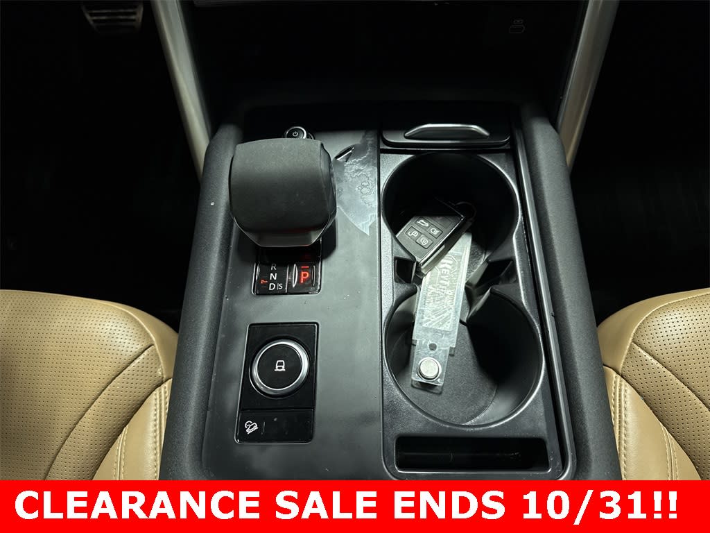 Thumbnail: 2024 Land Rover Discovery - 11