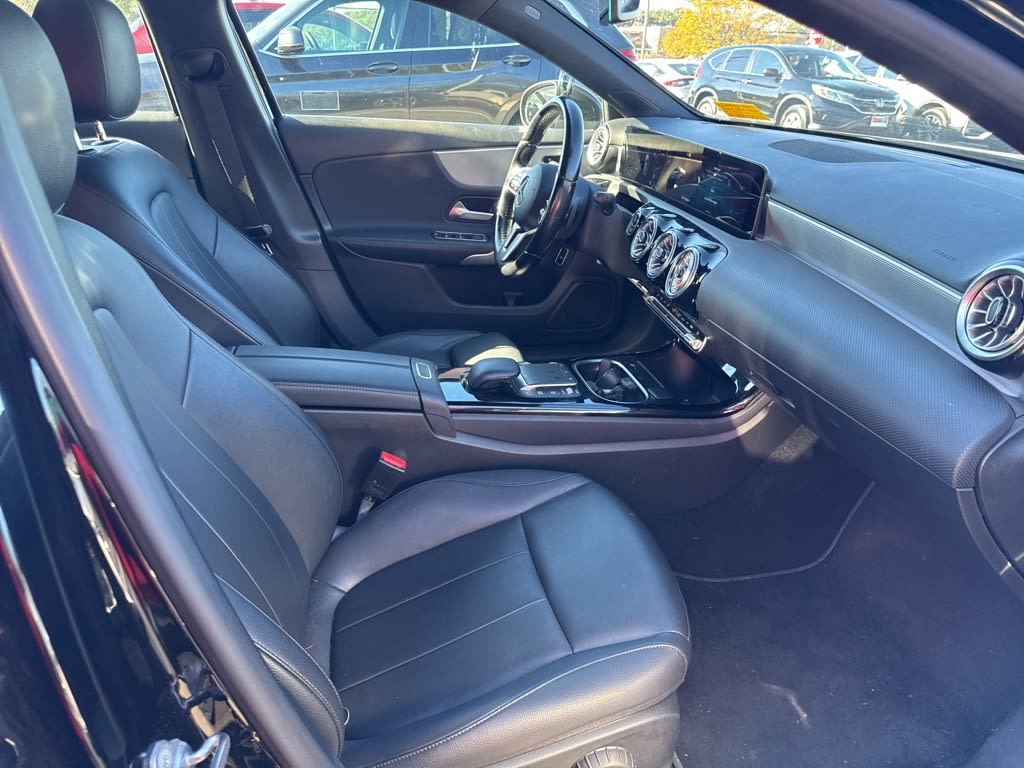 Thumbnail: 2022 Mercedes-Benz A-Class - 10