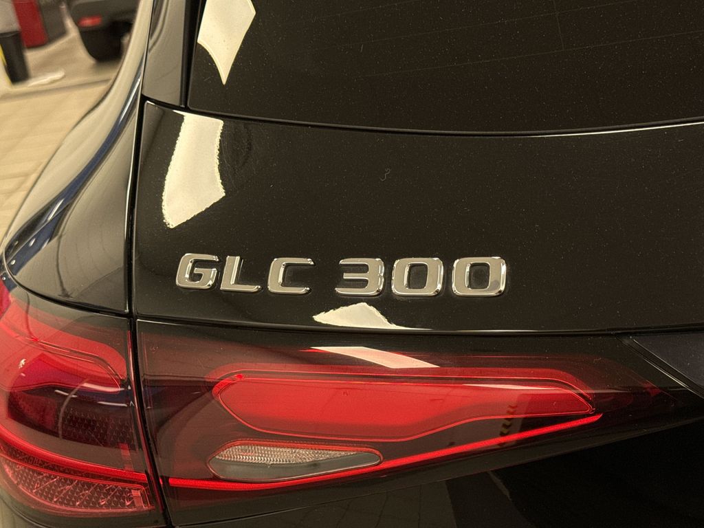 Thumbnail: 2023 Mercedes-Benz GLC - 5