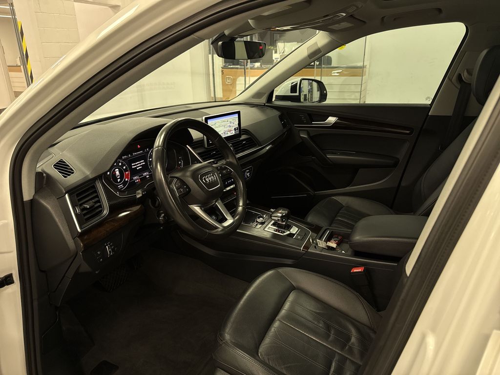 Thumbnail: 2018 Audi Q5 - 8