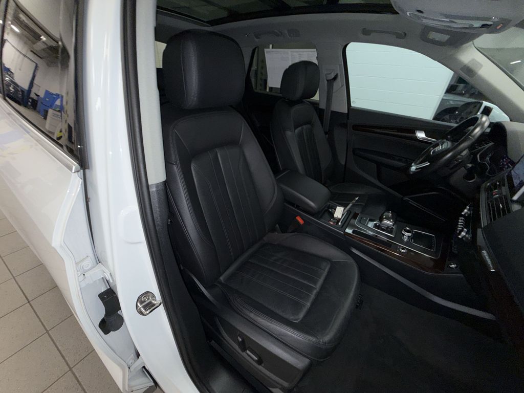 Thumbnail: 2018 Audi Q5 - 10