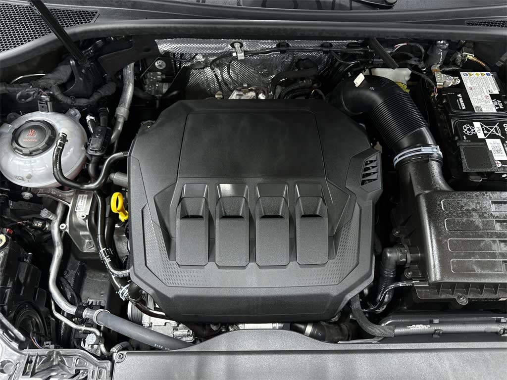 Thumbnail: 2024 Audi Q3 - 8