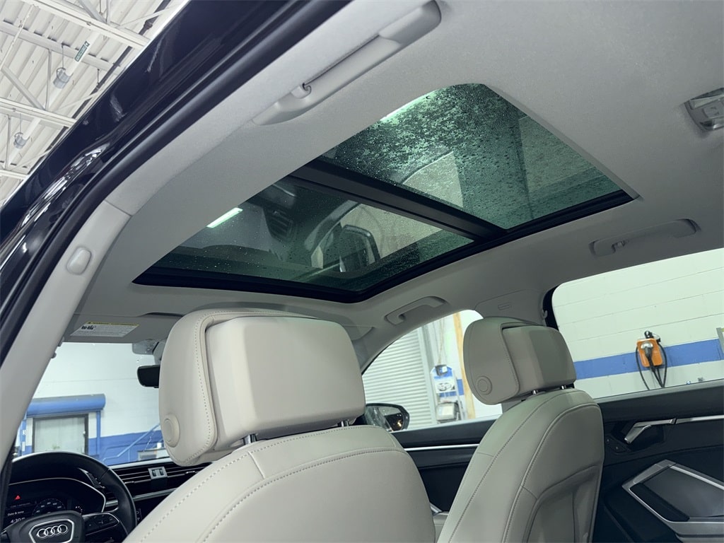 Thumbnail: 2024 Audi Q3 - 27