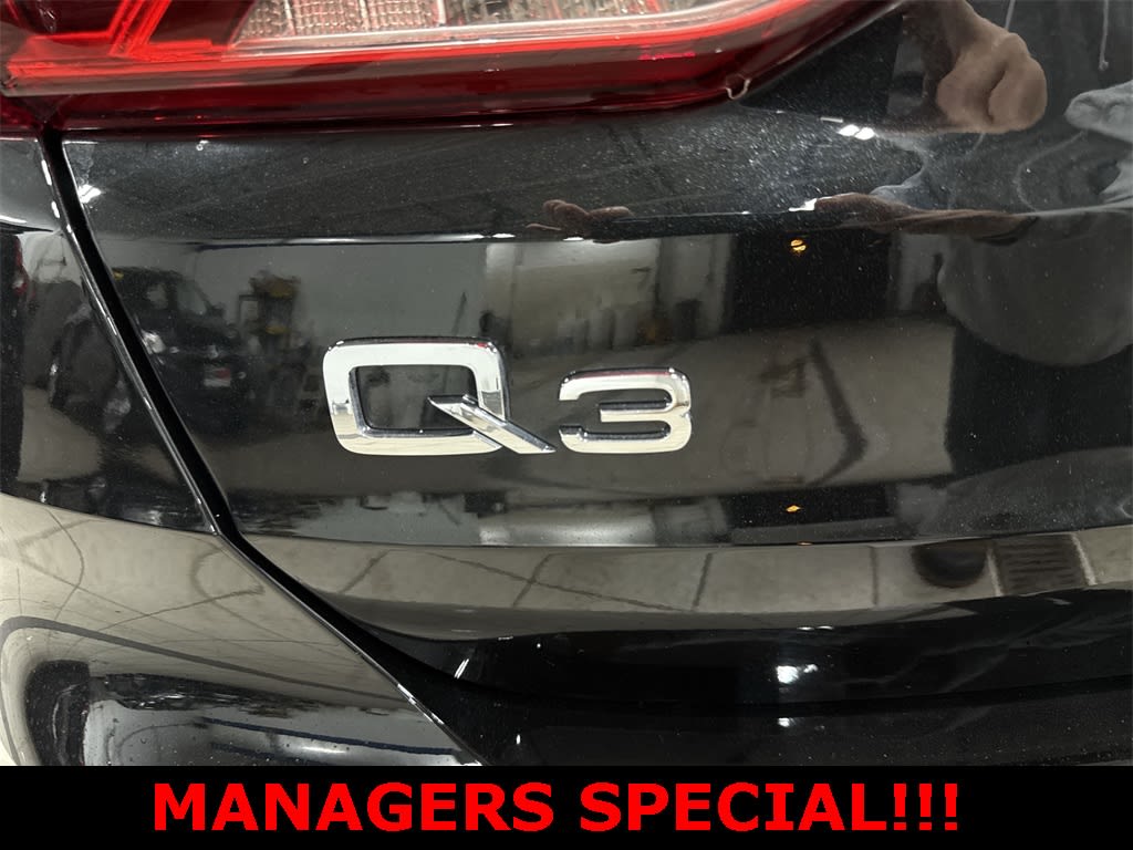 Thumbnail: 2024 Audi Q3 - 6