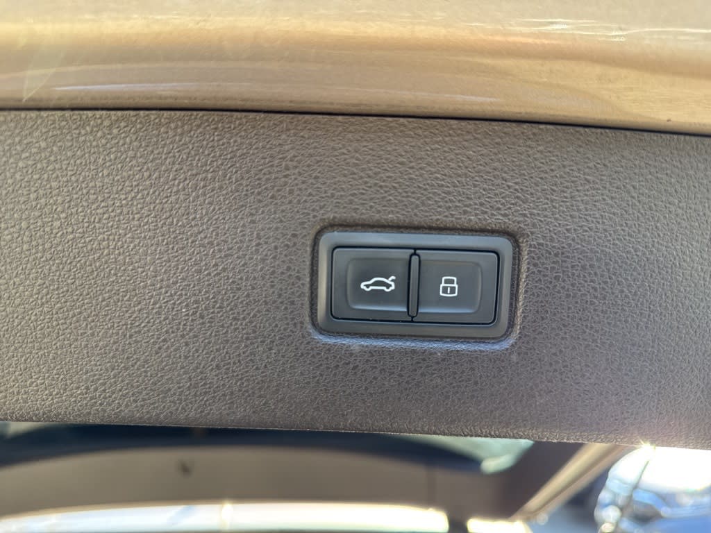 Thumbnail: 2019 Audi Q7 - 21