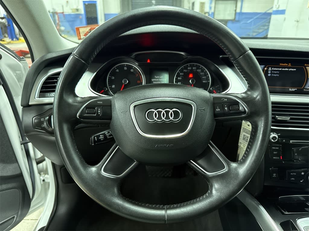 Thumbnail: 2014 Audi A4 - 2