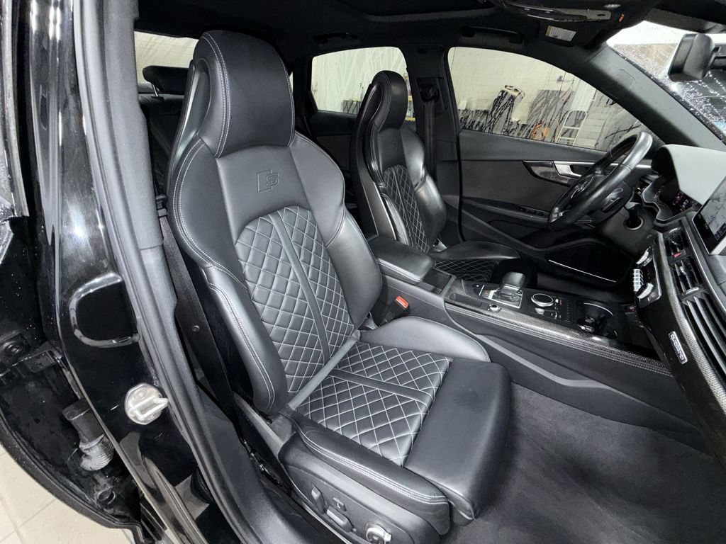 Thumbnail: 2018 Audi S4 - 10