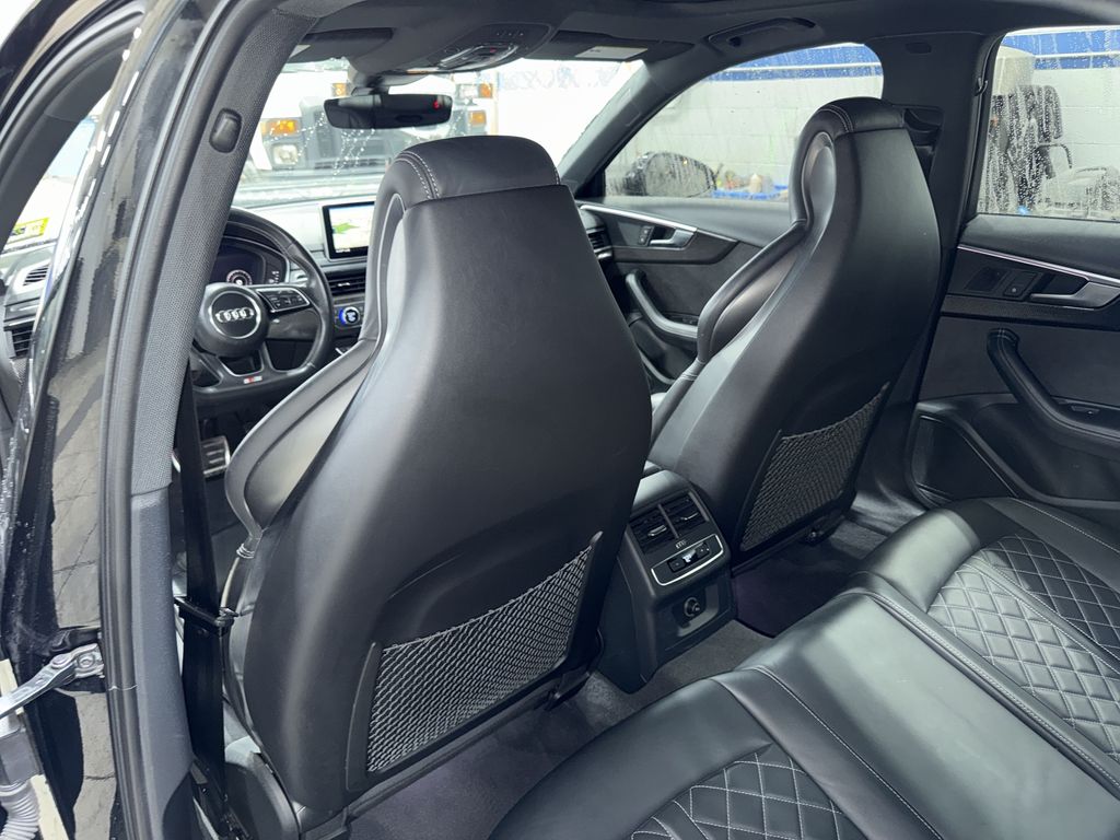 Thumbnail: 2018 Audi S4 - 31