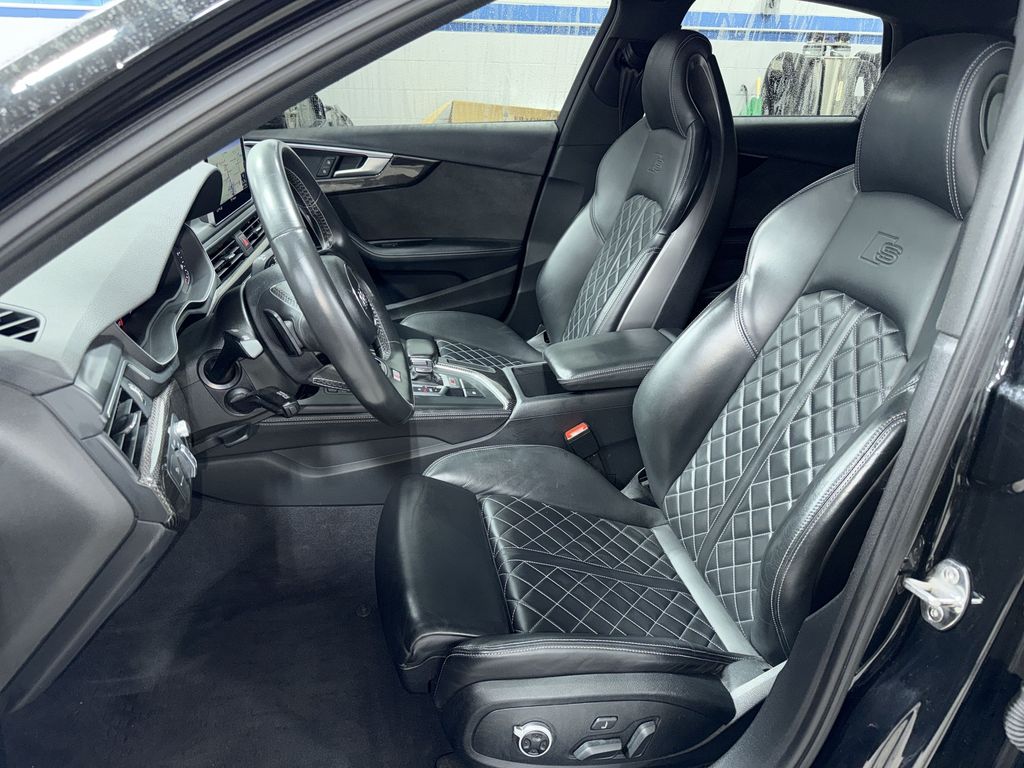 Thumbnail: 2018 Audi S4 - 9