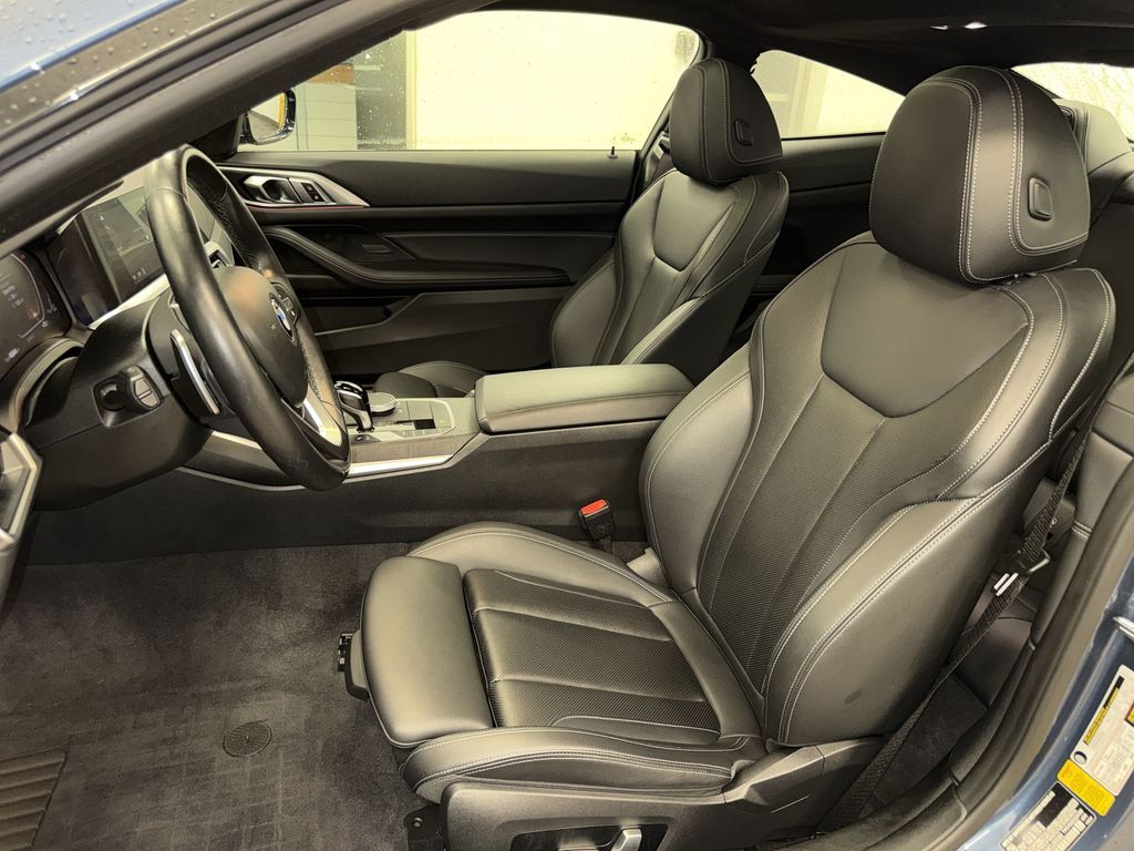 Thumbnail: 2022 BMW 4 Series - 9