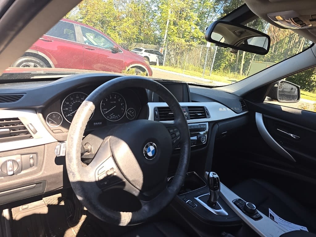 Thumbnail: 2018 BMW 3 Series - 2