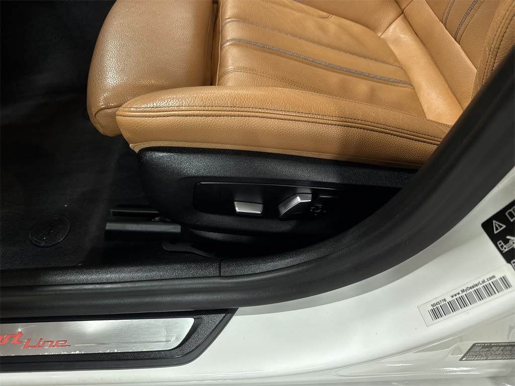 Thumbnail: 2019 BMW 5 Series - 26