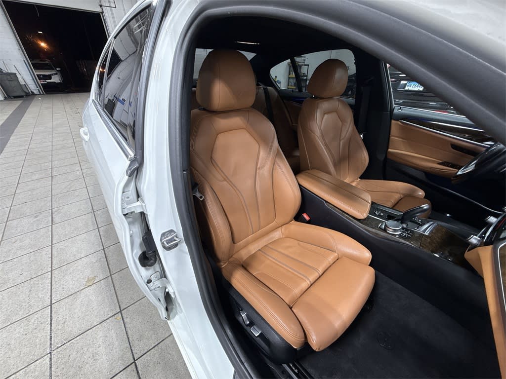 Thumbnail: 2019 BMW 5 Series - 11