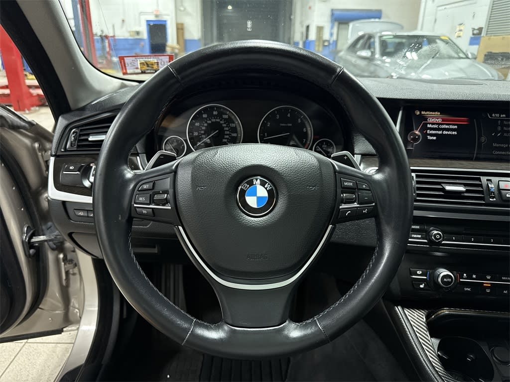 Thumbnail: 2016 BMW 5 Series - 2