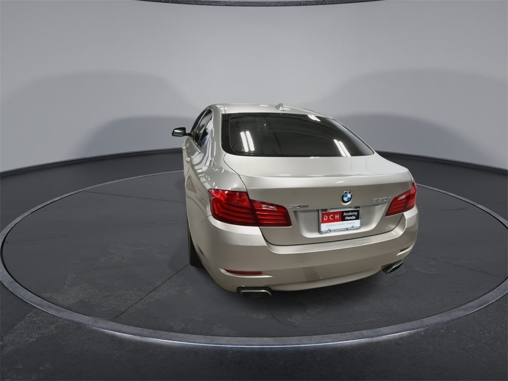 Thumbnail: 2016 BMW 5 Series - 5